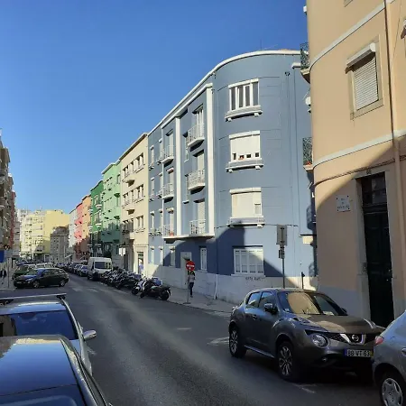 Cozy New In Arroios Apartment